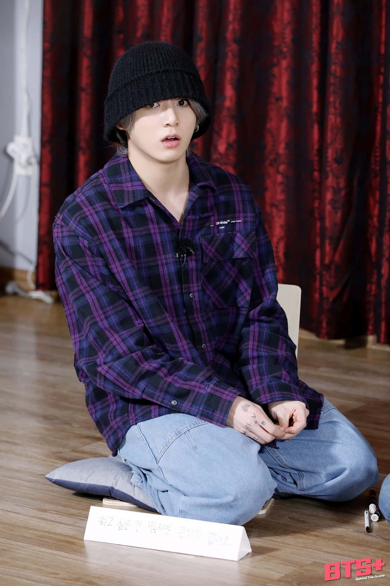 Jungkook舞台自信擺姿 壁紙
