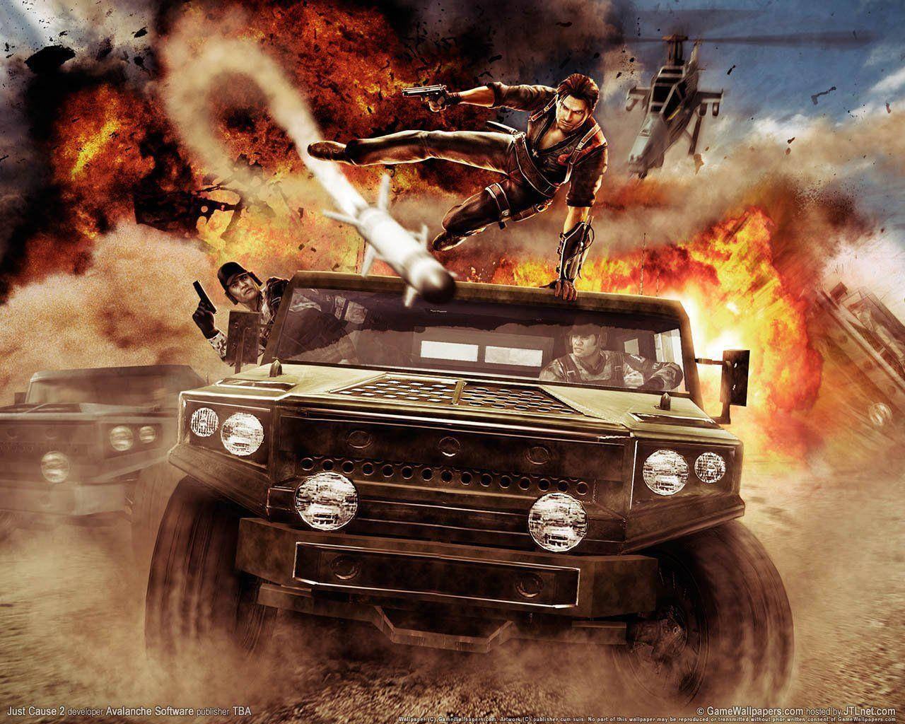 Just Cause 2 車上爆炸 壁紙 — 一名士兵從高速行駛的軍用卡車跳下，在爆炸和盤旋的直升機中發射火箭。