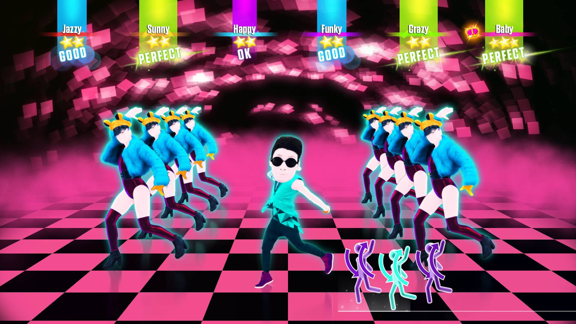 Just Dance舞者於格紋地板複製 壁紙 — 身穿藍色服裝的充滿活力的霓虹舞者在發光的記分牌下，在粉紅色和黑色格子地板上表演同步動作。