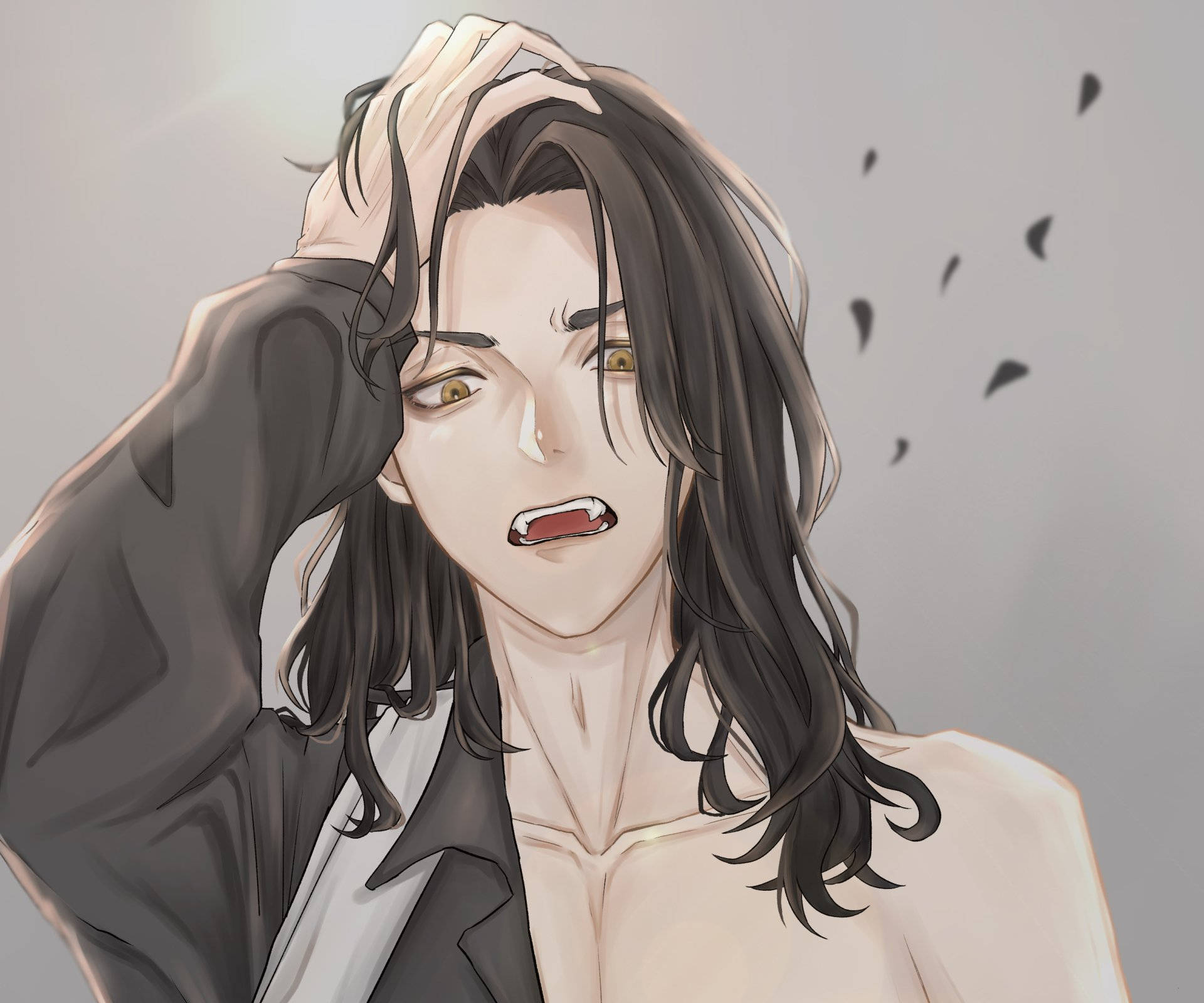 Keisuke Baji 早晨造型 壁紙 — 一個苦惱的動漫男性，長著深色長髮和尖牙，在淺灰色背景下，黑色碎片漂浮在他周圍，他抓著自己的頭。