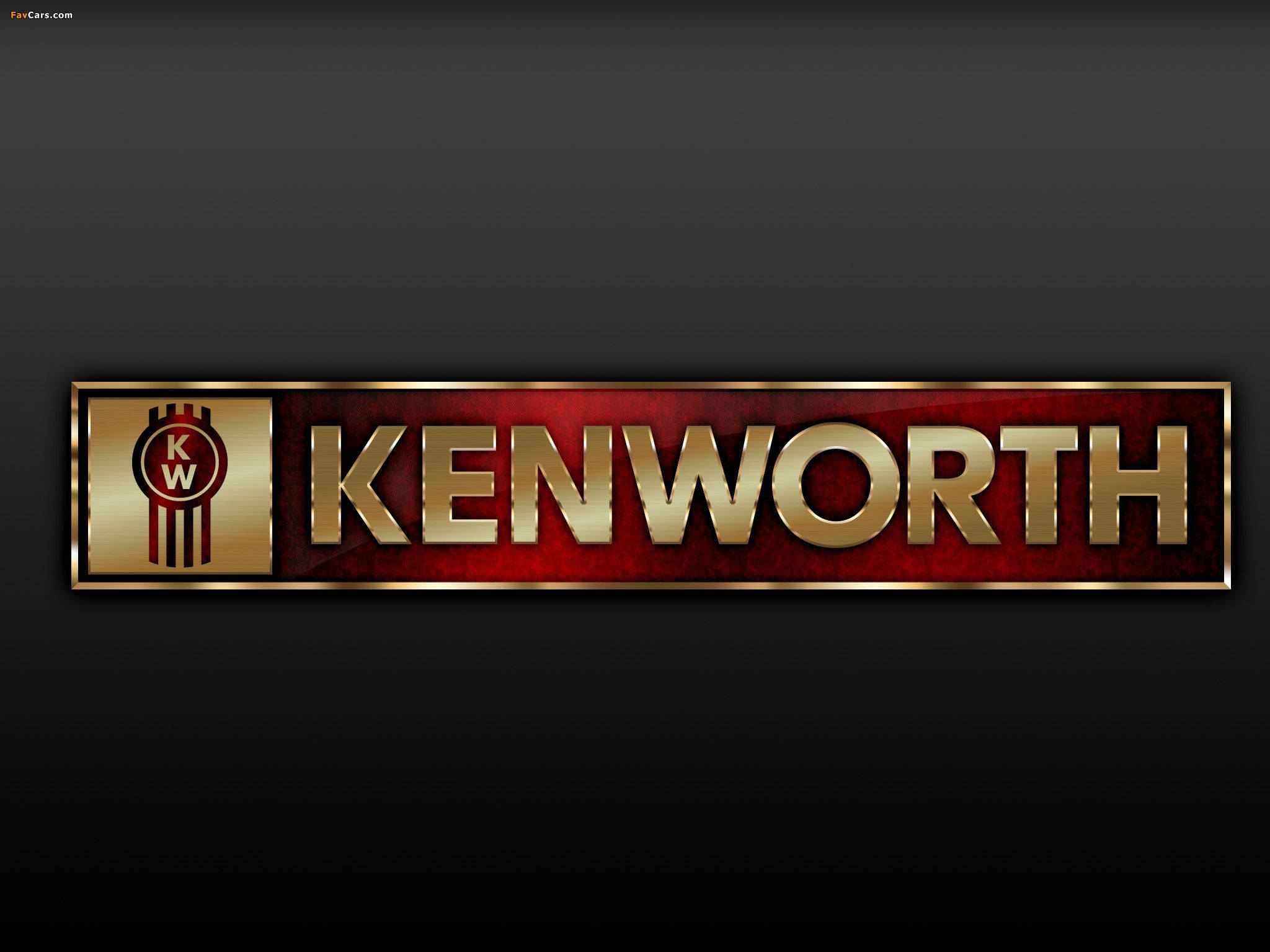 金色字體Kenworth標誌 壁紙 — 一個閃亮的金色Kenworth標誌，帶有紅色紋理背景，居中在深色漸變場上。