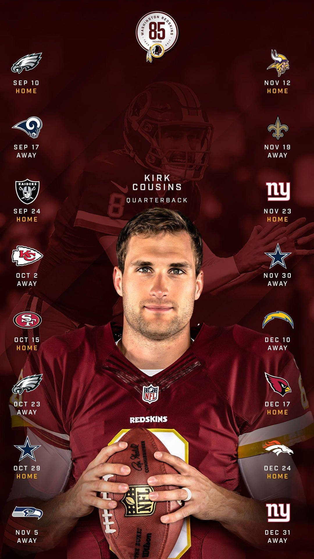 Kirk Cousins 數位藝術作品 壁紙 — 四分衛Kirk Cousins身穿栗色Redskins球衣，在深紅色背景上拿著橄欖球，周圍有NFL賽程標誌。