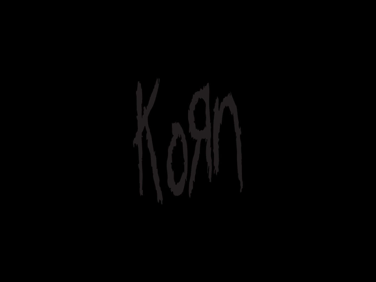 黑色背景上以粗糙手寫風格呈現嘅「Korn」字樣