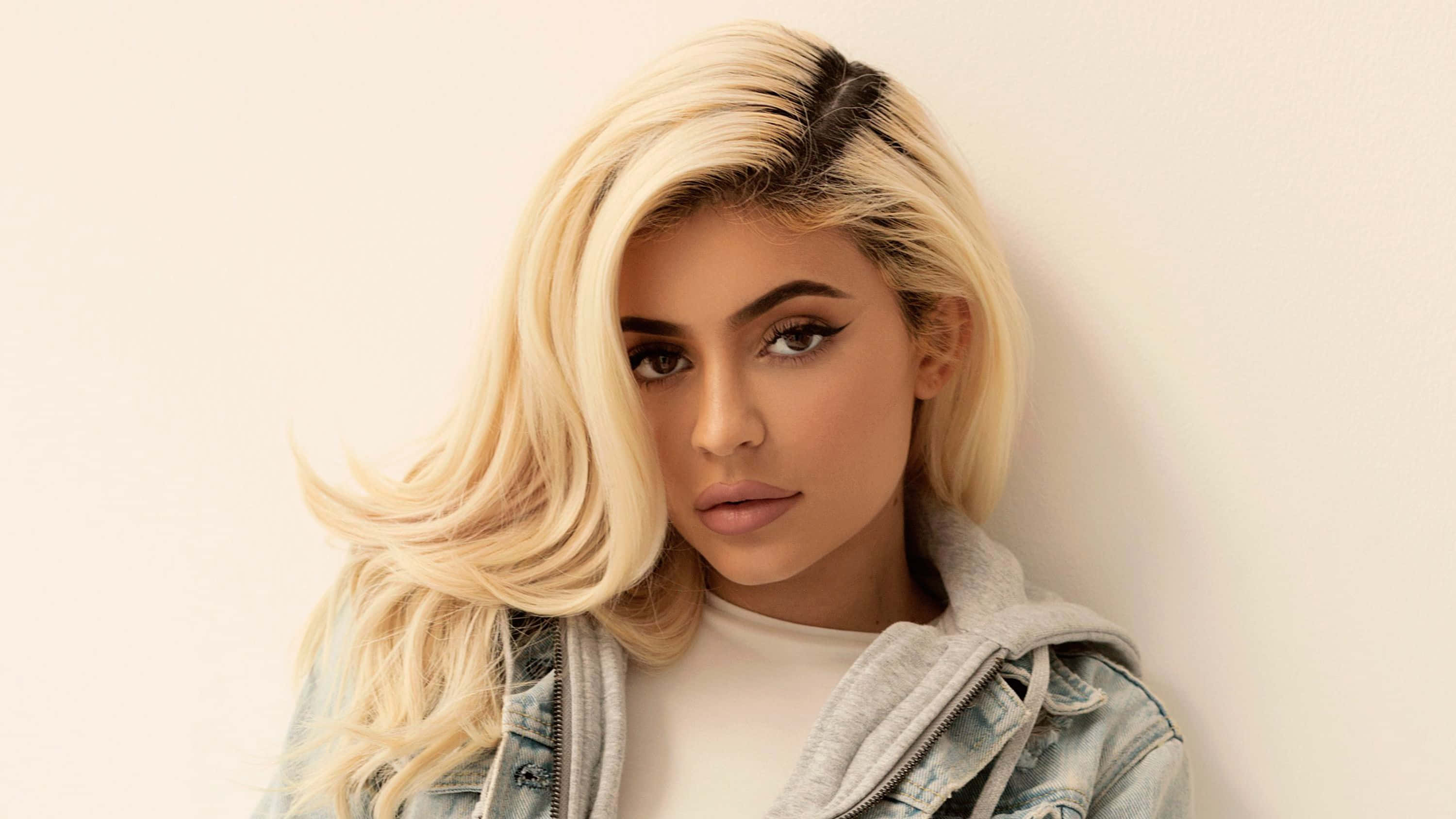 Kylie Jenner 圖片 壁紙
