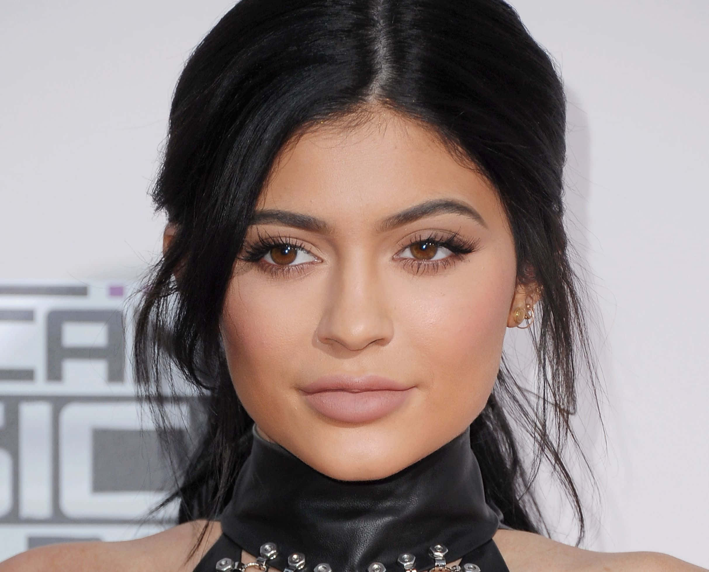 Kylie Jenner 於全美音樂獎 壁紙
