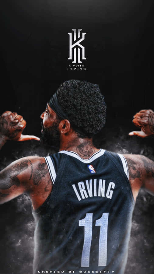 Kyrie Irving 展現個人風格 壁紙 — 一名身穿黑色球衣、背號11、名字Irving的籃球運動員，在黑暗煙霧背景中張開雙臂站立。