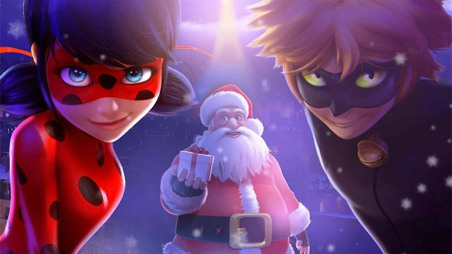 Ladybug、Cat Noir與他們的奇蹟拯救世界 壁紙 — 瓢蟲和黑貓諾亞在雪紫夜空下夾著一位手持禮物的快樂聖誕老人。