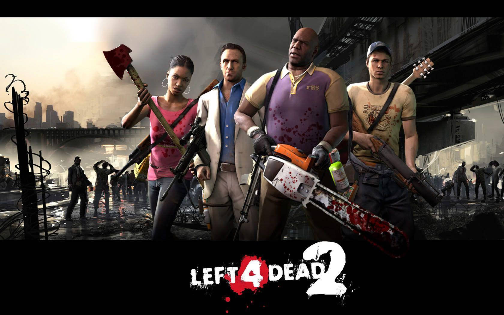 Left 4 Dead 2 生存者 壁紙 — 四名武裝倖存者在廢墟城市景觀中挑釁地站立，而喪屍在背景中前進。