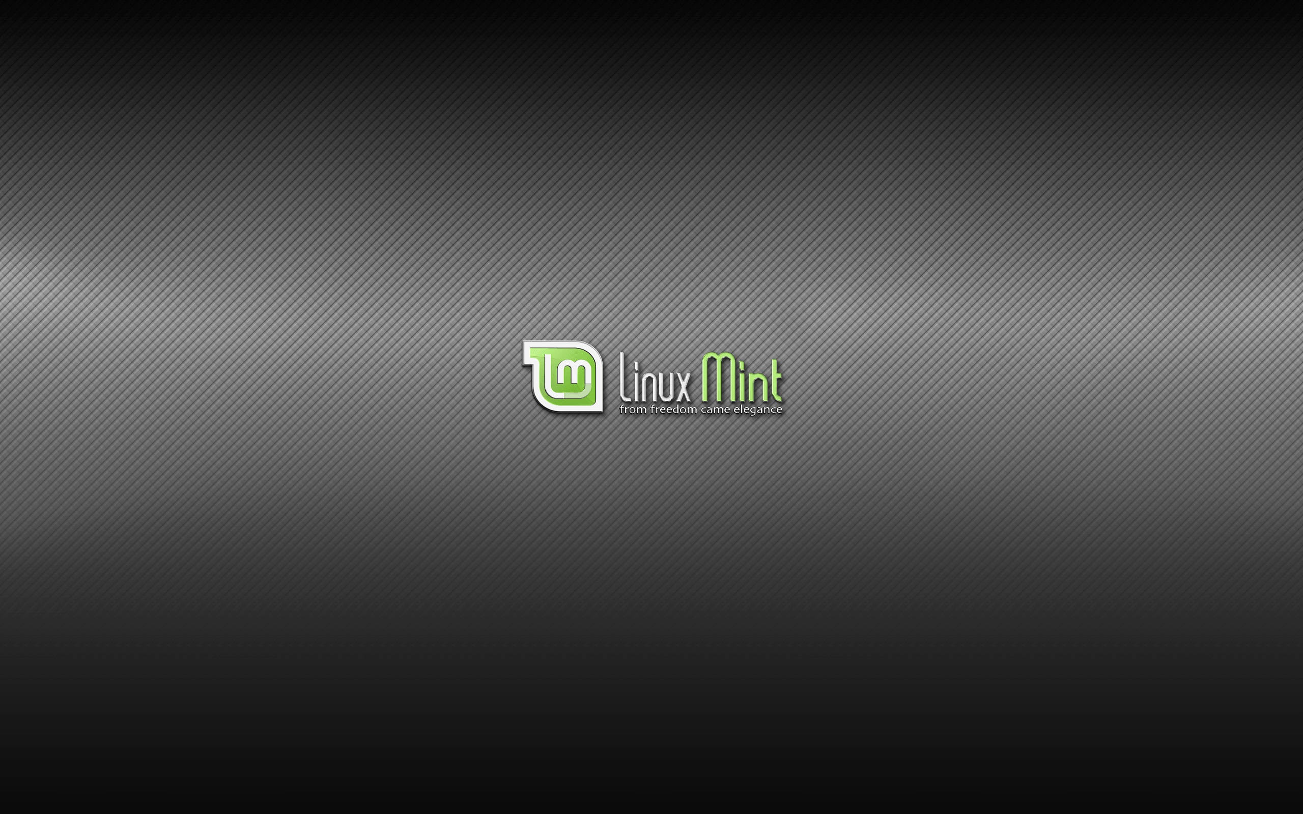 Linux Mint作業系統標誌於紋理黑色背景 壁紙 — Linux Mint 標誌居中於深灰色斜紋漸變背景上。