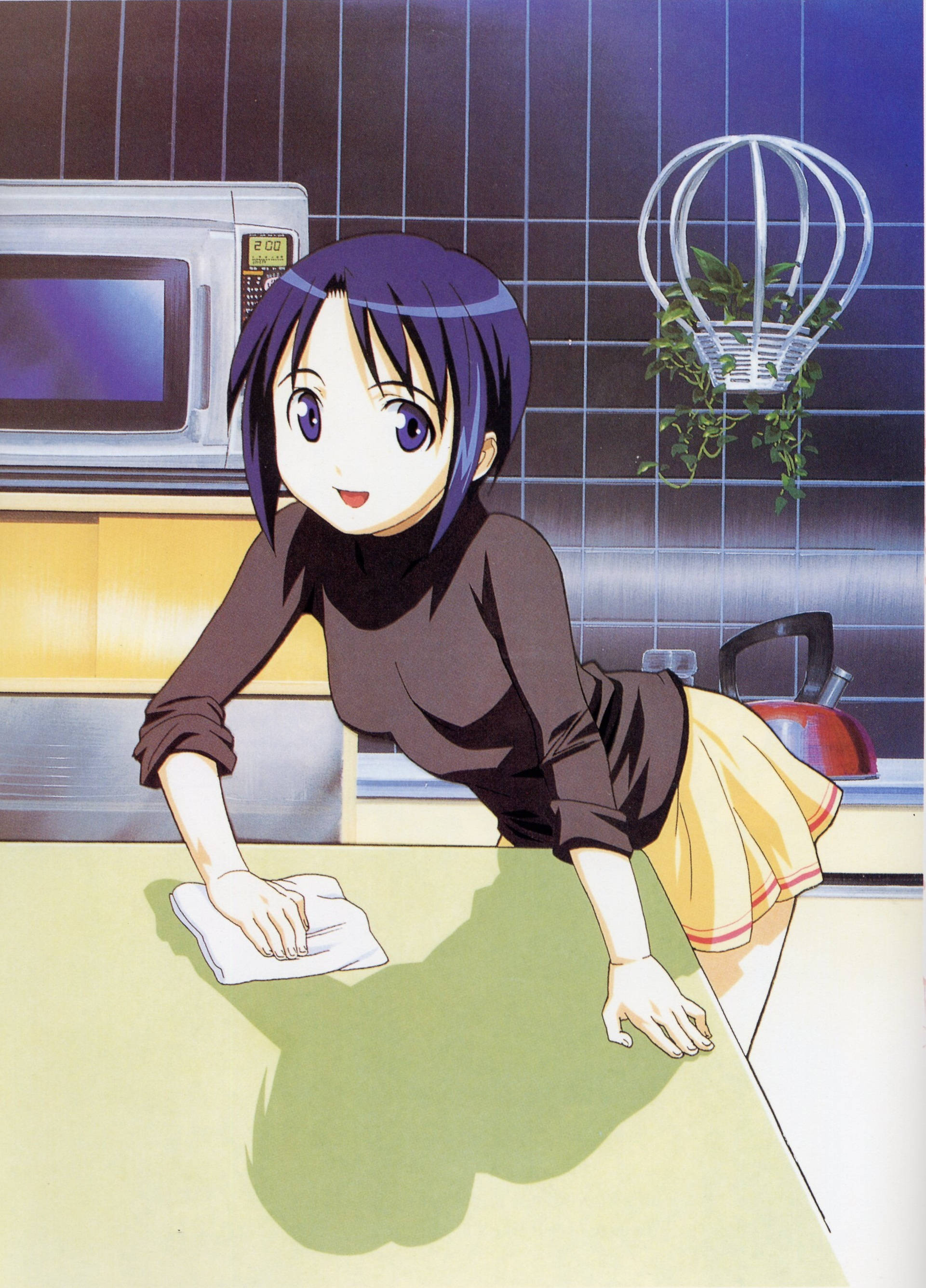 Love Hina 整潔的 Shinobu 壁紙 — 一個開心的紫髮動漫女孩在藍色瓷磚牆和微波爐的廚房裡擦拭綠色檯面。