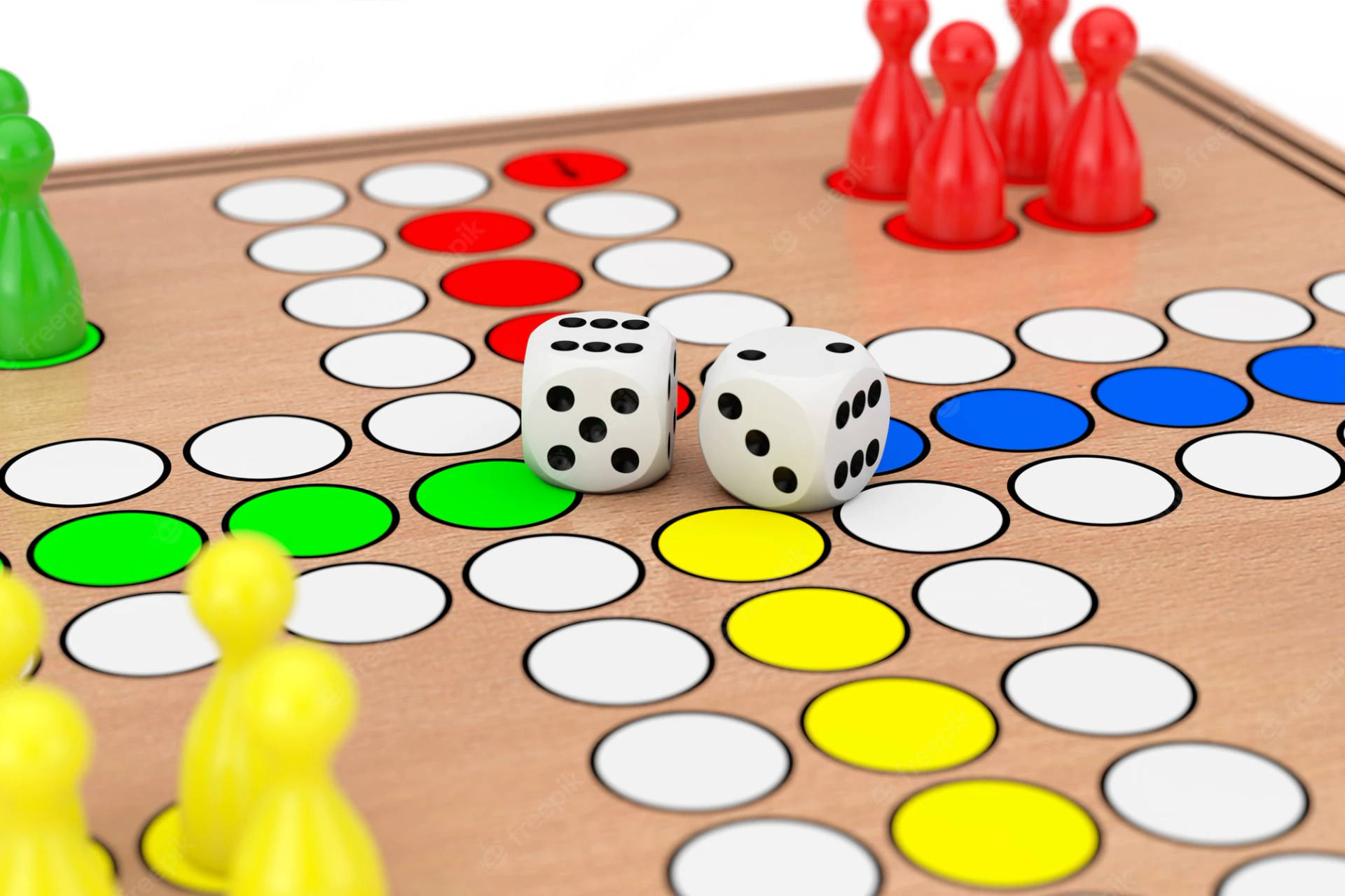 色彩繽紛的棋盤遊戲上遊戲棋子與骰子的特寫。