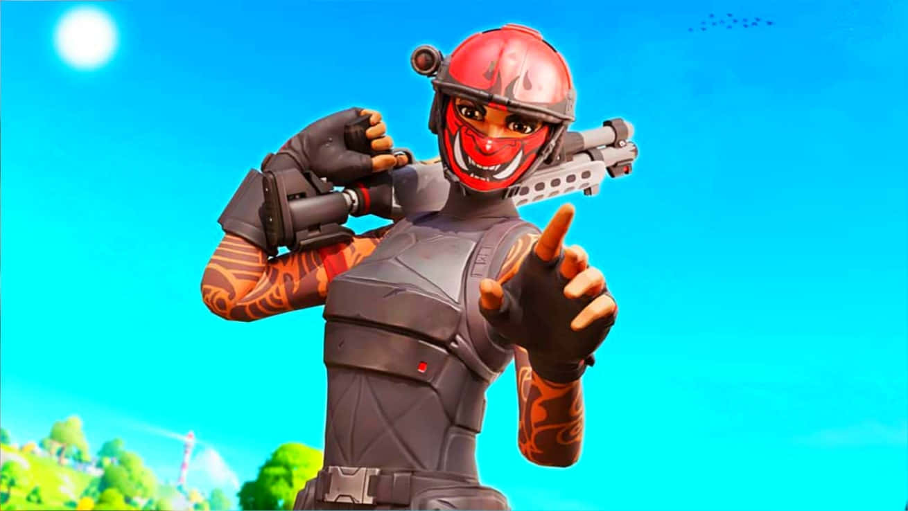 Manic皮膚陽光藍天 壁紙 — 一個戴著紅色頭盔和盔甲的Fortnite角色，在明亮的藍天下手持武器指向前方。