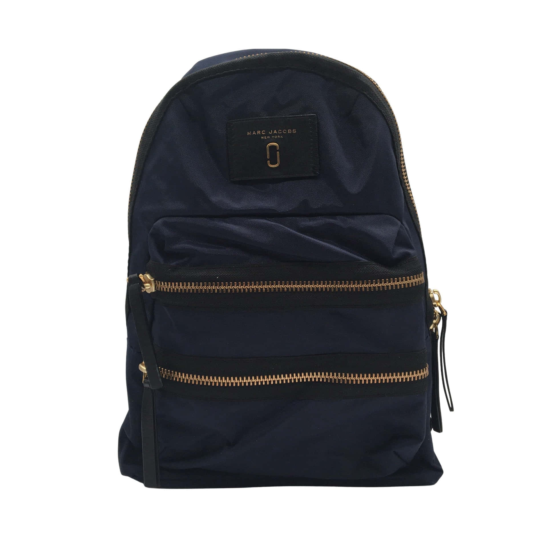 海軍藍色 Marc Jacobs 背囊，配有金色拉鍊和品牌貼片。