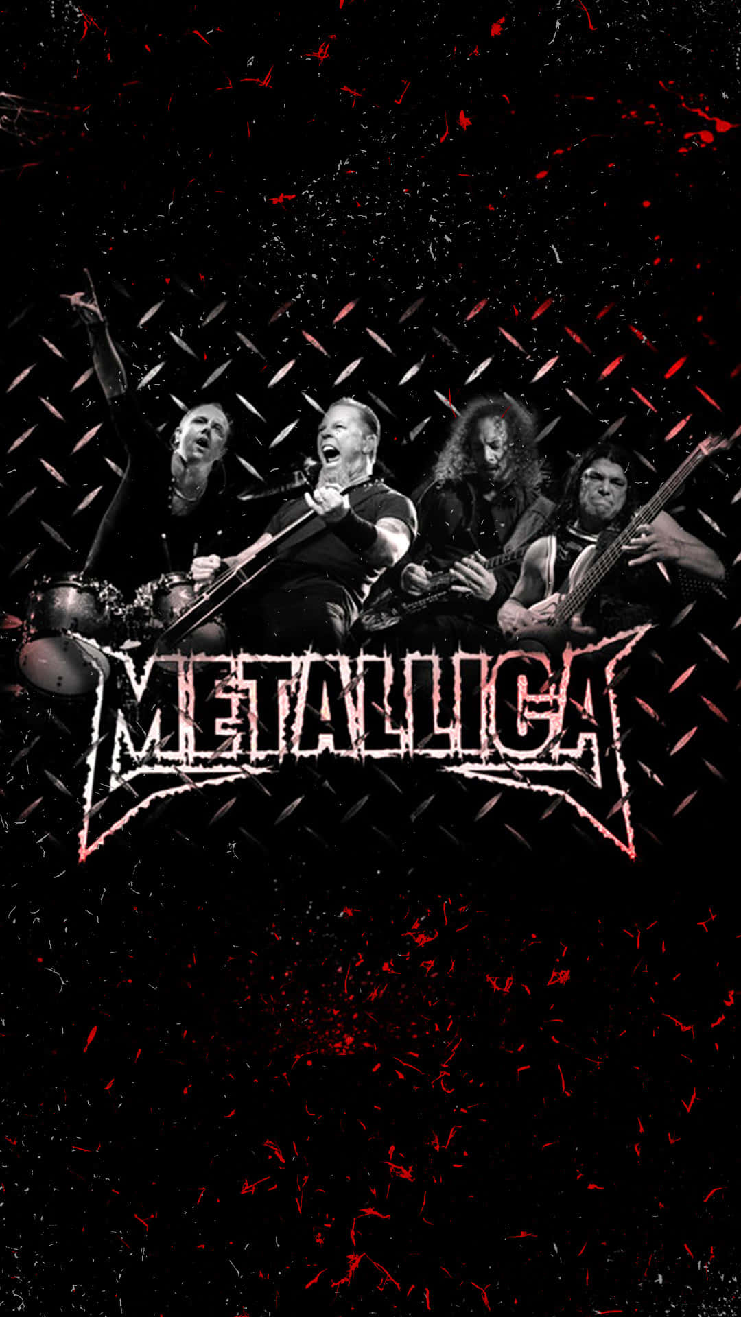 Metallica 樂隊在紅色火花和黑色鑽石紋背景下現場表演。 — Metallica GIF 壁紙