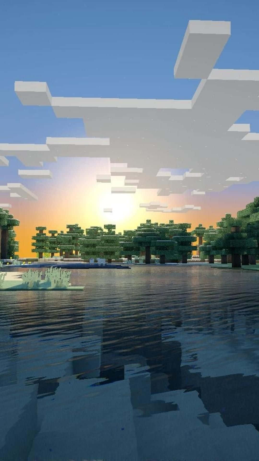 Minecraft Pocket Edition 桌布 壁紙 — Minecraft 寧靜的日落，映照在平靜的湖面上，有方塊樹木和天空倒映在水中。