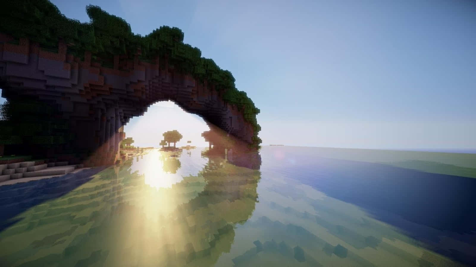 日出時，陽光穿過一個 Minecraft 石拱門，照射在平靜的水面上。