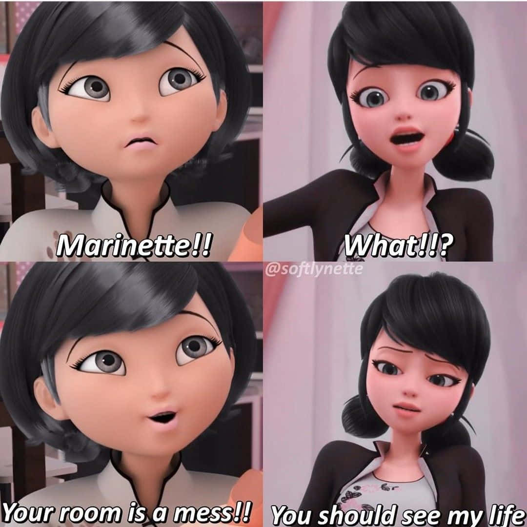 「Miraculous Ladybug - 即使超級英雄也需要放鬆玩樂！」 壁紙 — 一個四格漫畫，顯示來自 Miraculous 的瑪麗娜對有人說她的房間亂七八糟感到震驚和難以置信。