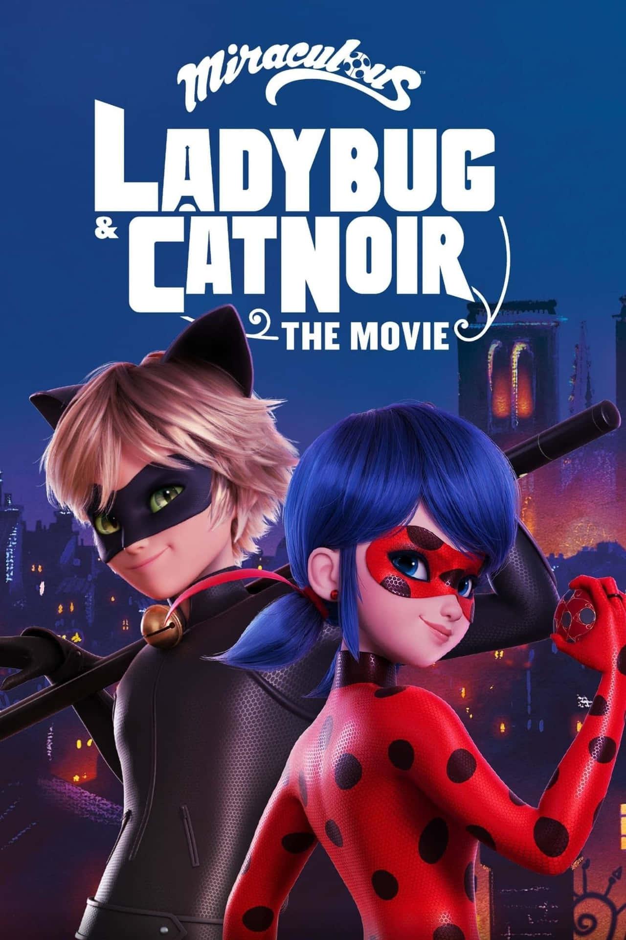 Ladybug 和 Cat Noir 穿著超級英雄服裝，以城市夜景為背景。