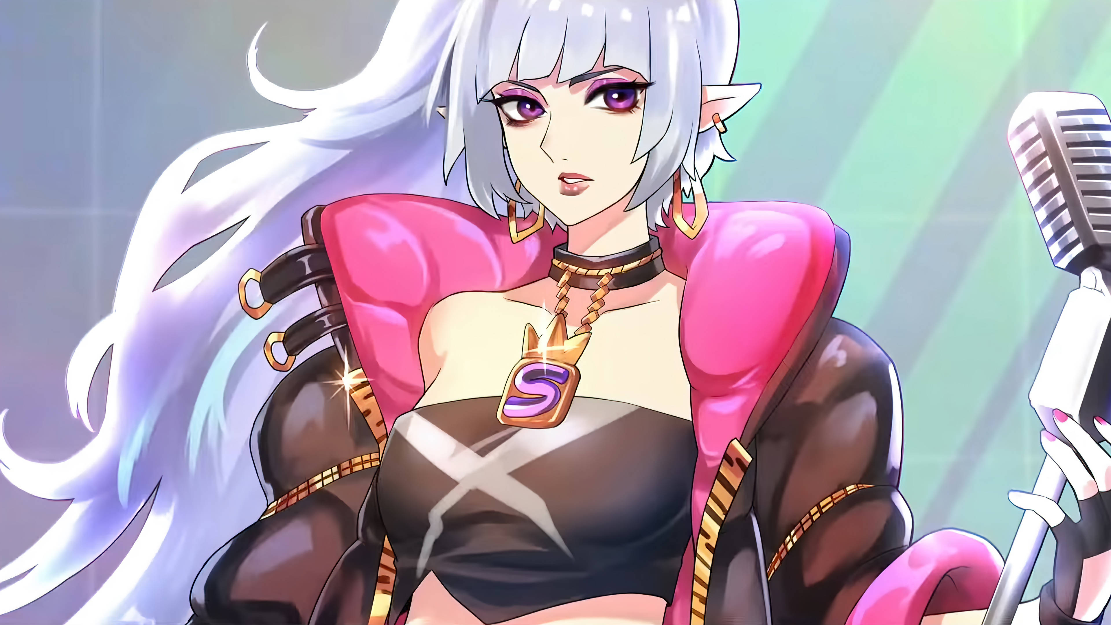 《Mobile Legends》賽琳娜S.T.U.N.皮膚 壁紙 — 一位銀髮紫眼的動漫歌手在霓虹燈舞台上拿著復古麥克風。