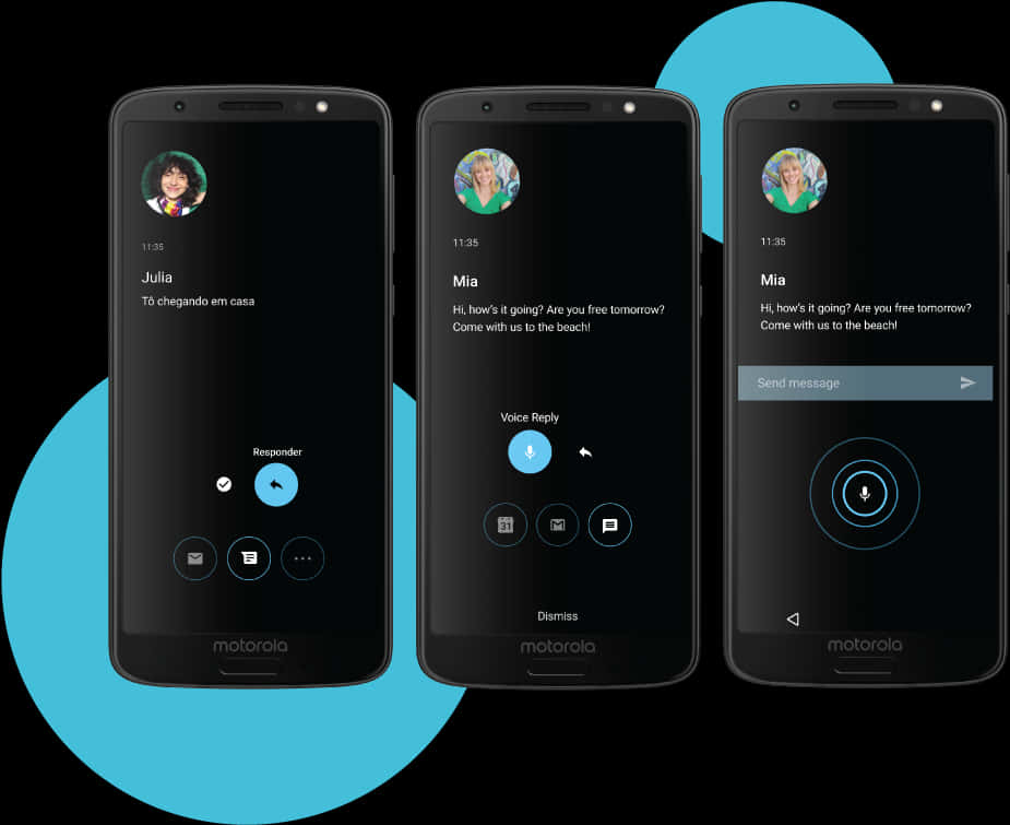 Motorola智慧手機介面展示 壁紙 — 三部 Motorola 手機在黑色背景上顯示帶有語音回覆選項的訊息應用程式介面，並帶有藍色圓形裝飾。