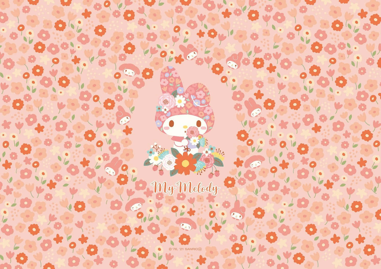 My Melody準備好冒險了！ 壁紙 — My Melody 被粉紅、橙色和白色花朵的鮮豔花卉圖案包圍，背景為柔和的粉紅色。