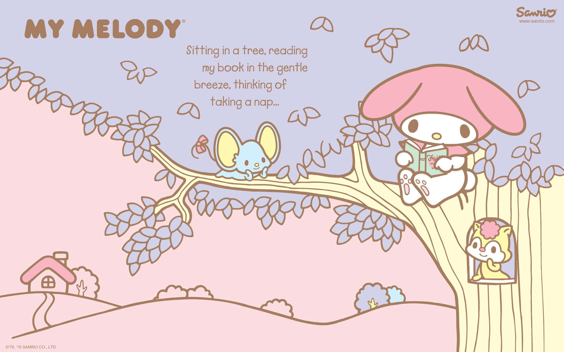 My Melody 在樹上看書，有落葉和遠處的小房子。