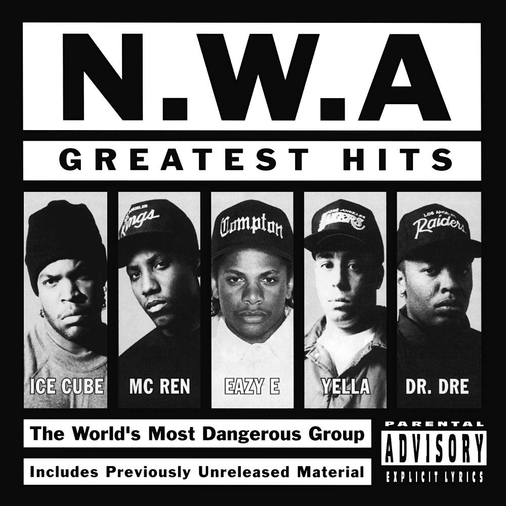 N.W.A.《Greatest Hits》專輯封面 壁紙 — N.W.A 的黑白專輯封面，五位成員戴著帽子，粗體文字和家長指引標籤。