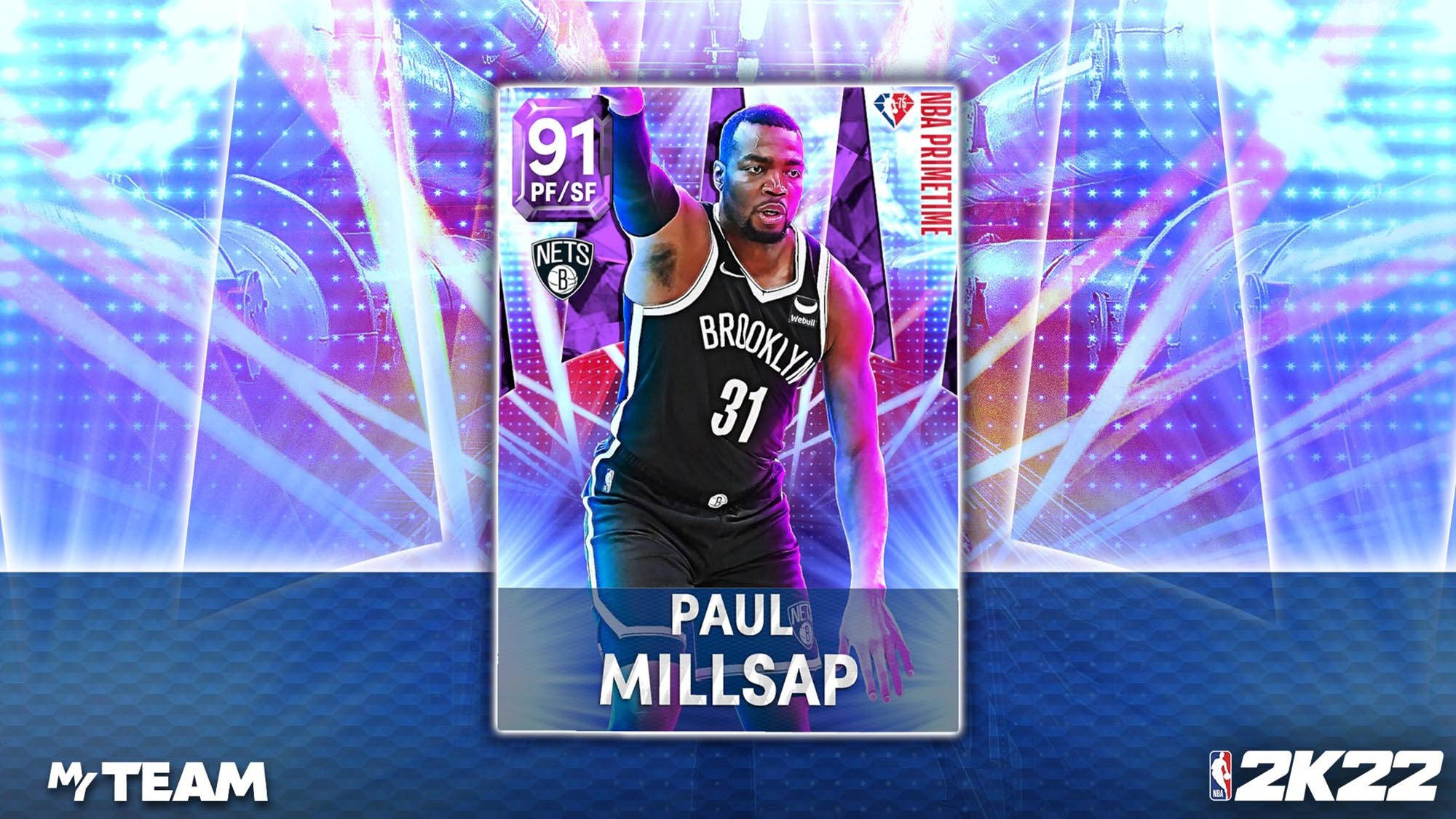 保羅·米爾薩普 NBA 2K22 壁紙 — 一張數碼NBA 2K22 MyTeam卡，展示身穿布魯克林籃網球衣的Paul Millsap，背景是充滿活力的霓虹燈光。