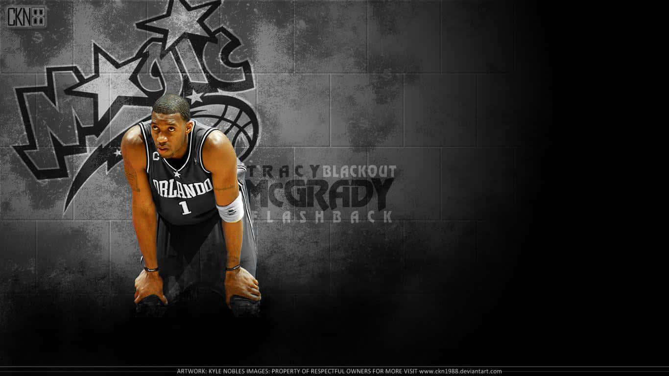 穿著奧蘭多魔術隊球衣的 Tracy McGrady 在紋理牆壁背景上蹲伏。