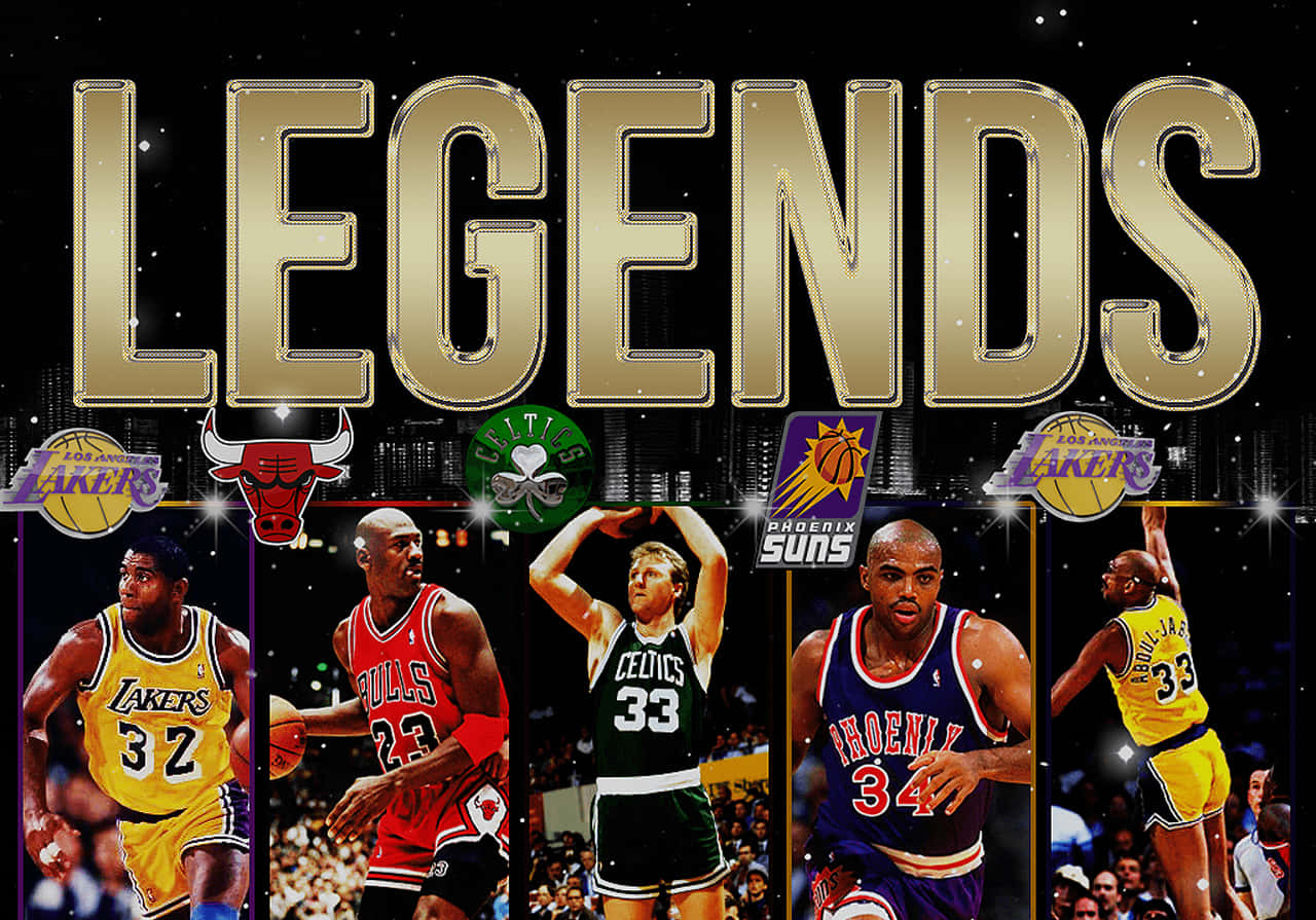 NBA傳奇人物以球隊標誌同「LEGENDS」文字擺出動作姿勢。