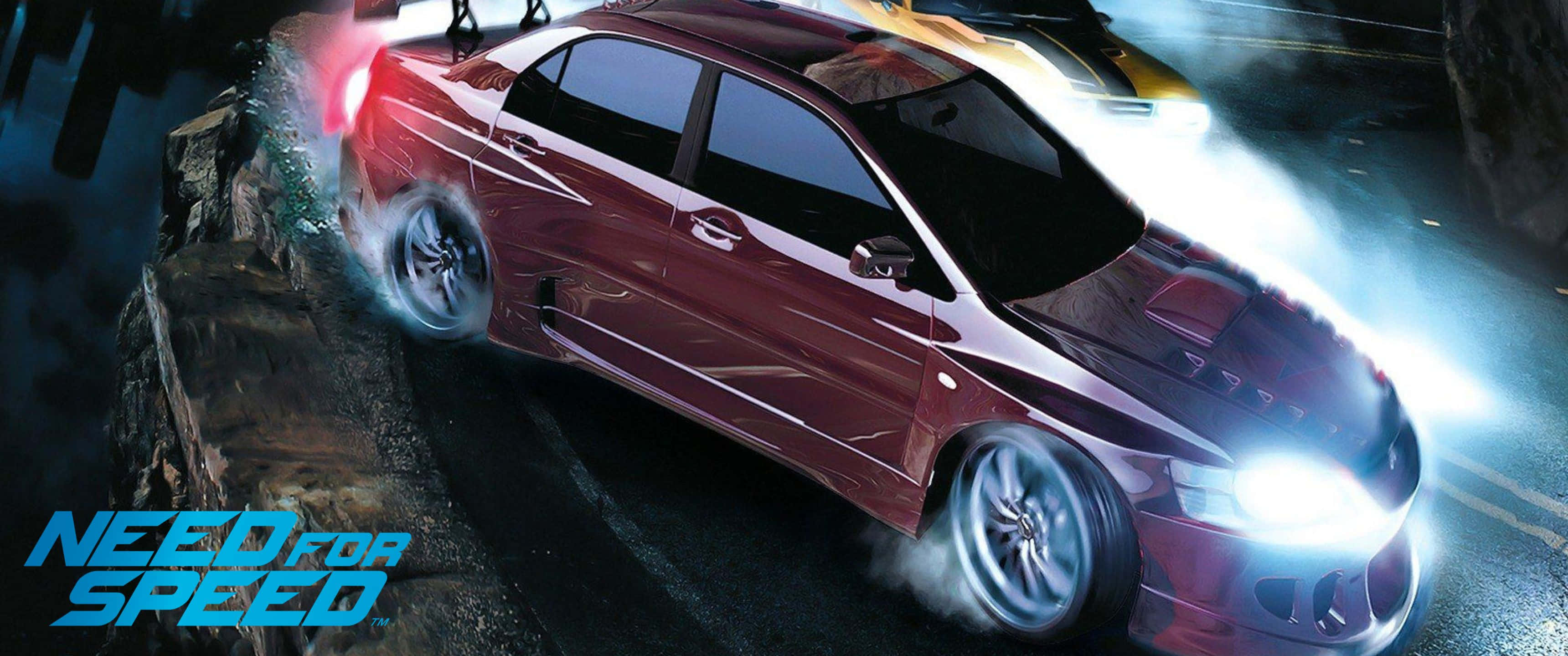《Need for Speed》的極致速度瞬間 壁紙 — 一輛栗色跑車在夜間濕滑彎道漂移，車頭燈閃爍，輪胎冒煙。