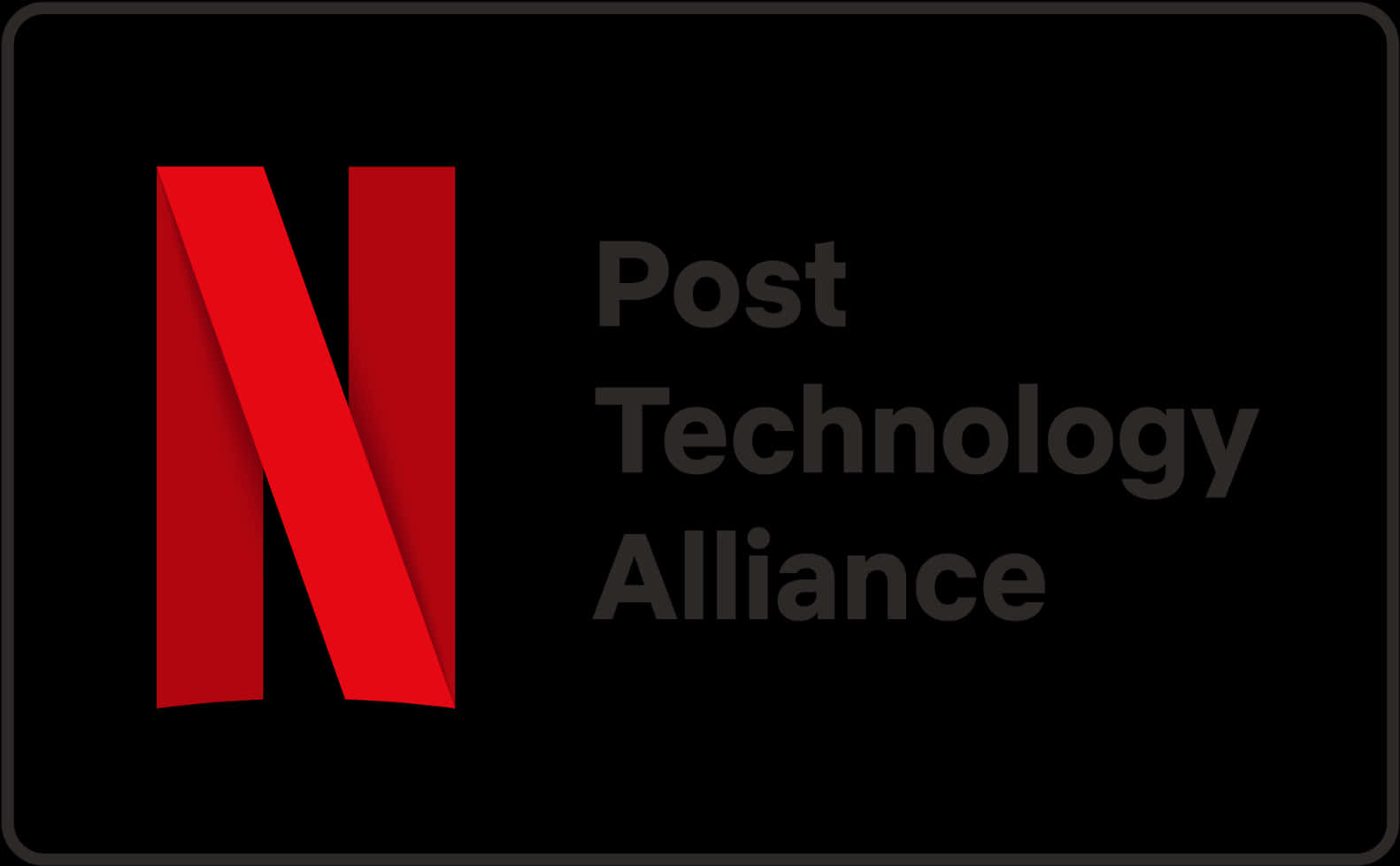Netflix 與後期科技聯盟標誌 壁紙 — 一個大膽的紅色Netflix標誌旁邊有灰色文字寫著Post Technology Alliance，背景為黑色。