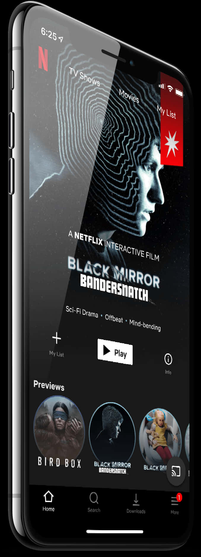 Netflix《黑鏡：班德斯納奇》手機顯示 壁紙 — 一部智能手機顯示Netflix應用程式，帶有《黑鏡：潘達斯奈基》互動電影的封面藝術，以螺旋圖案為背景，呈現一名男子的側面輪廓。