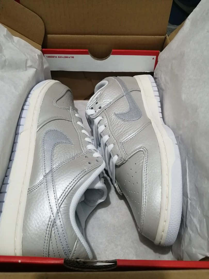 Nike Air Jordan 1 Low 銀色 壁紙