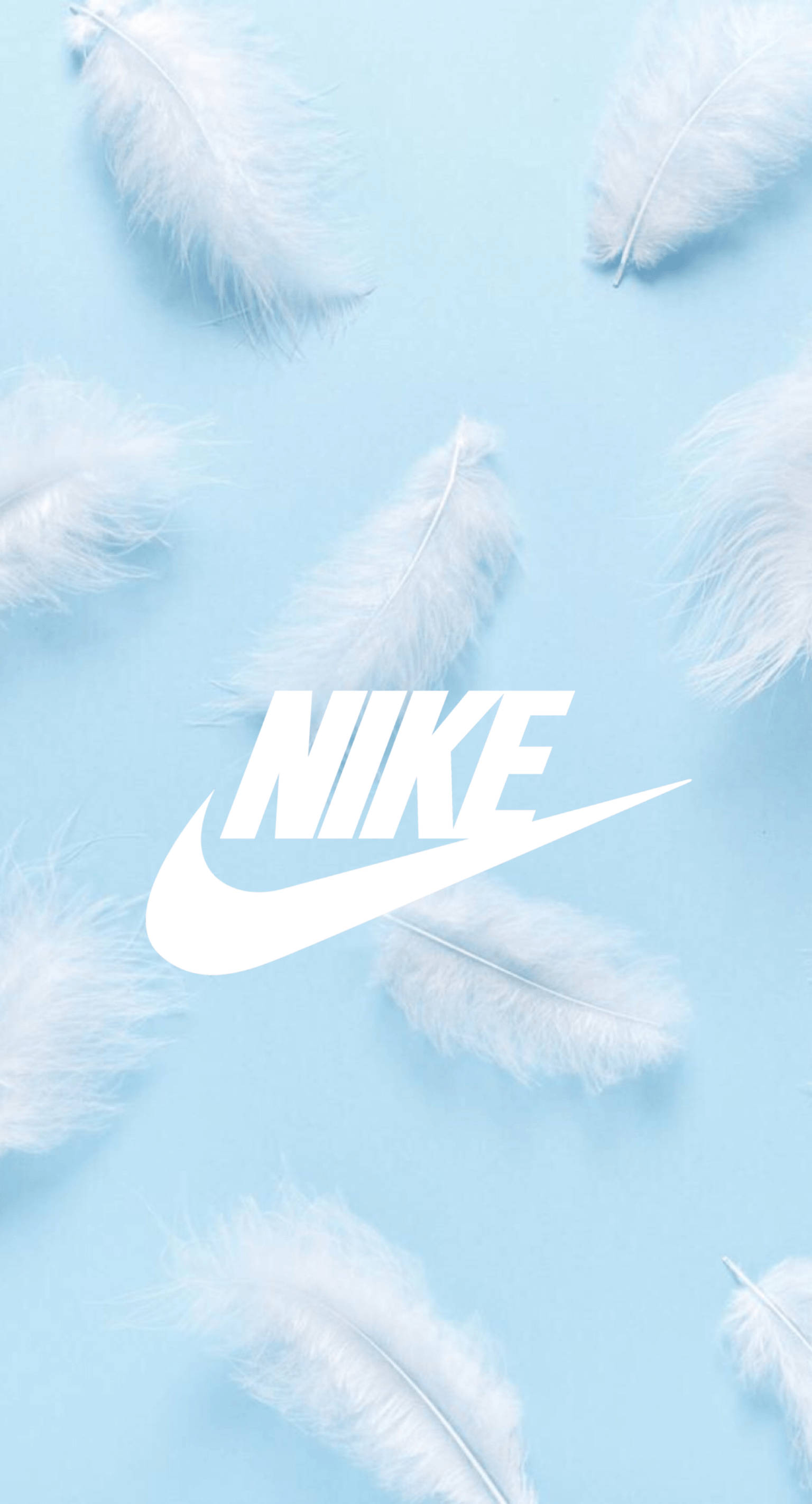 Nike Girl Logo 配羽毛 壁紙 — 白色羽毛在柔和的藍色背景上輕輕飄浮，中央有一個醒目的白色Nike標誌。