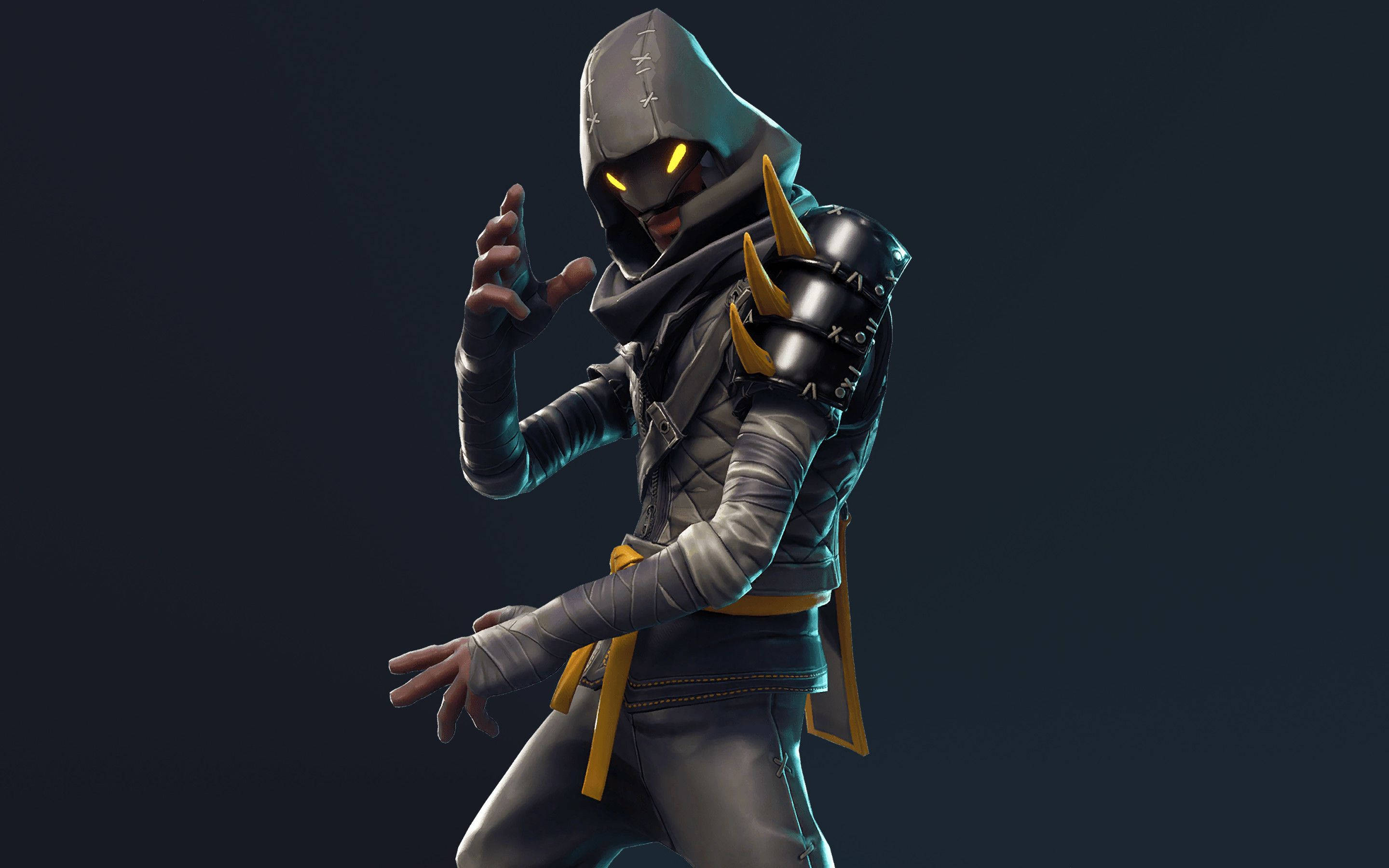 邪惡Ninja《Fortnite》 壁紙 — 一個戴著兜帽的數碼角色，擁有發光的黃色眼睛和鋒利的盔甲，在黑暗背景下擺出動態姿勢。