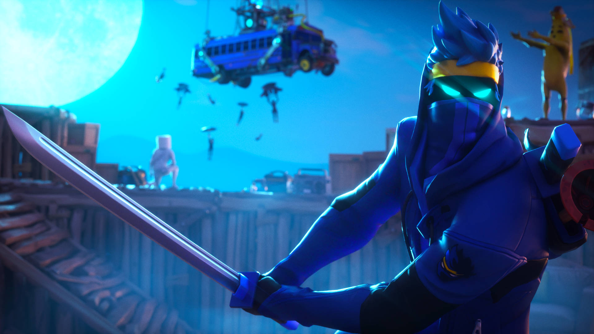 Ninja《Fortnite》持劍 壁紙 — 一個藍色面具忍者喺巨大月亮下揮劍，一架漂浮嘅校巴懸浮喺屋頂城市景觀之上。