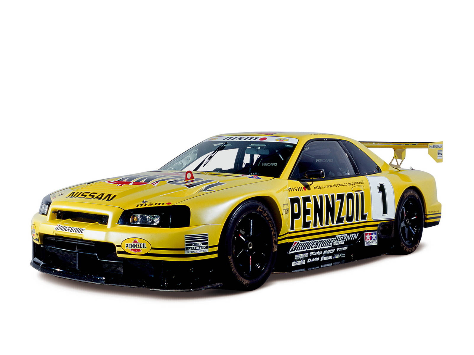 黃色Nissan Skyline賽車 壁紙 — 一輛鮮黃色的日產Skyline GT-R賽車，帶有Pennzoil品牌和數字一，展示在乾淨的白色背景上。