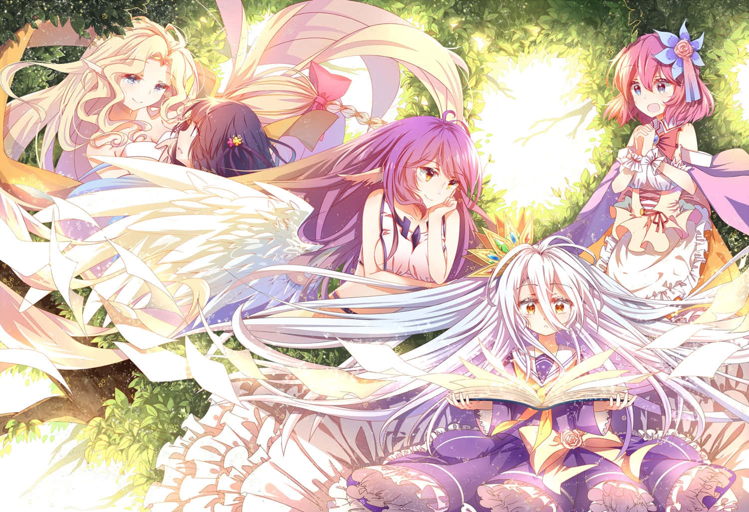 潛入《No Game No Life》的迷人世界 壁紙 — 五位擁有飄逸長髮和翅膀的動漫女孩一起坐在陽光明媚的森林裡，閱讀並微笑。