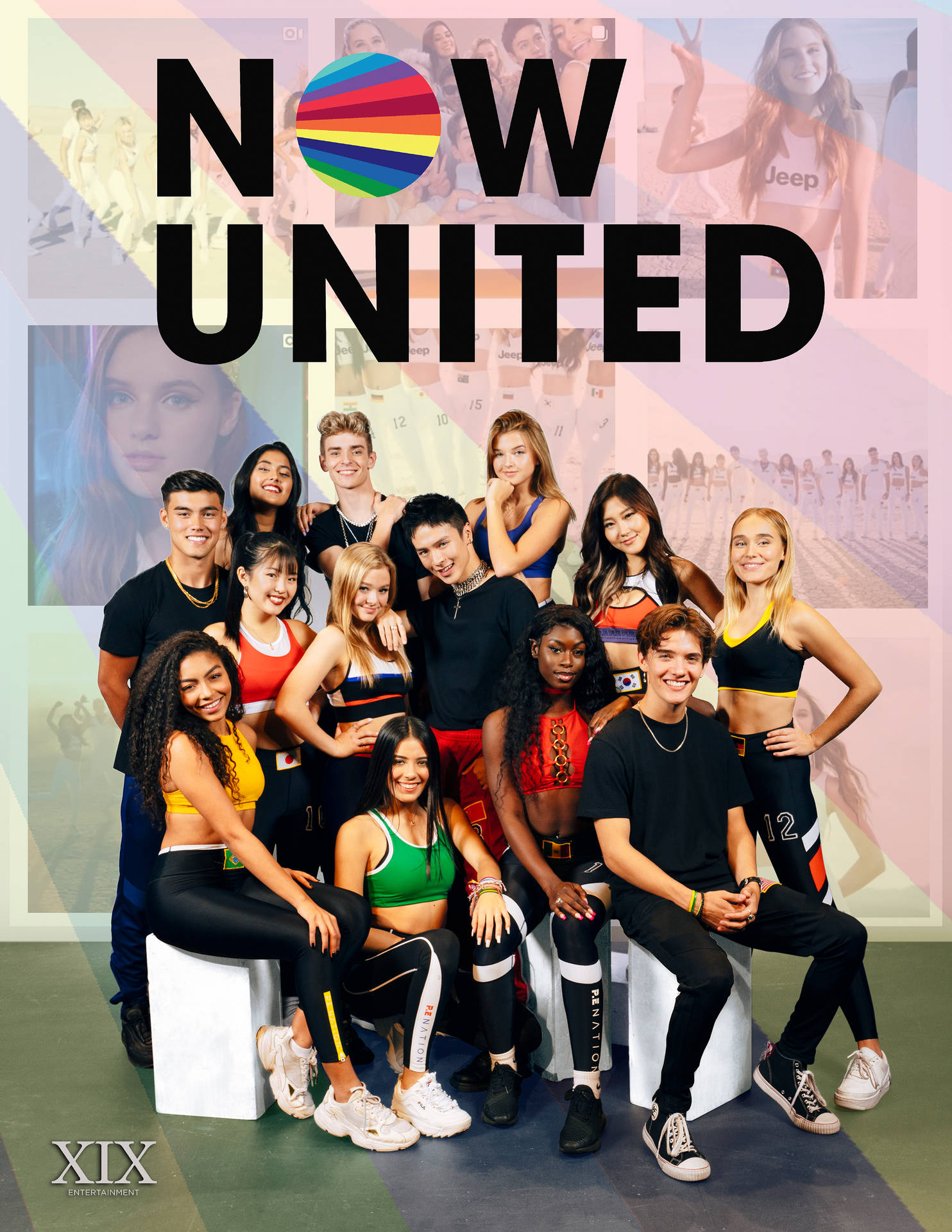 一群多元化的年輕表演者穿著運動服為NOW UNITED宣傳擺姿勢。