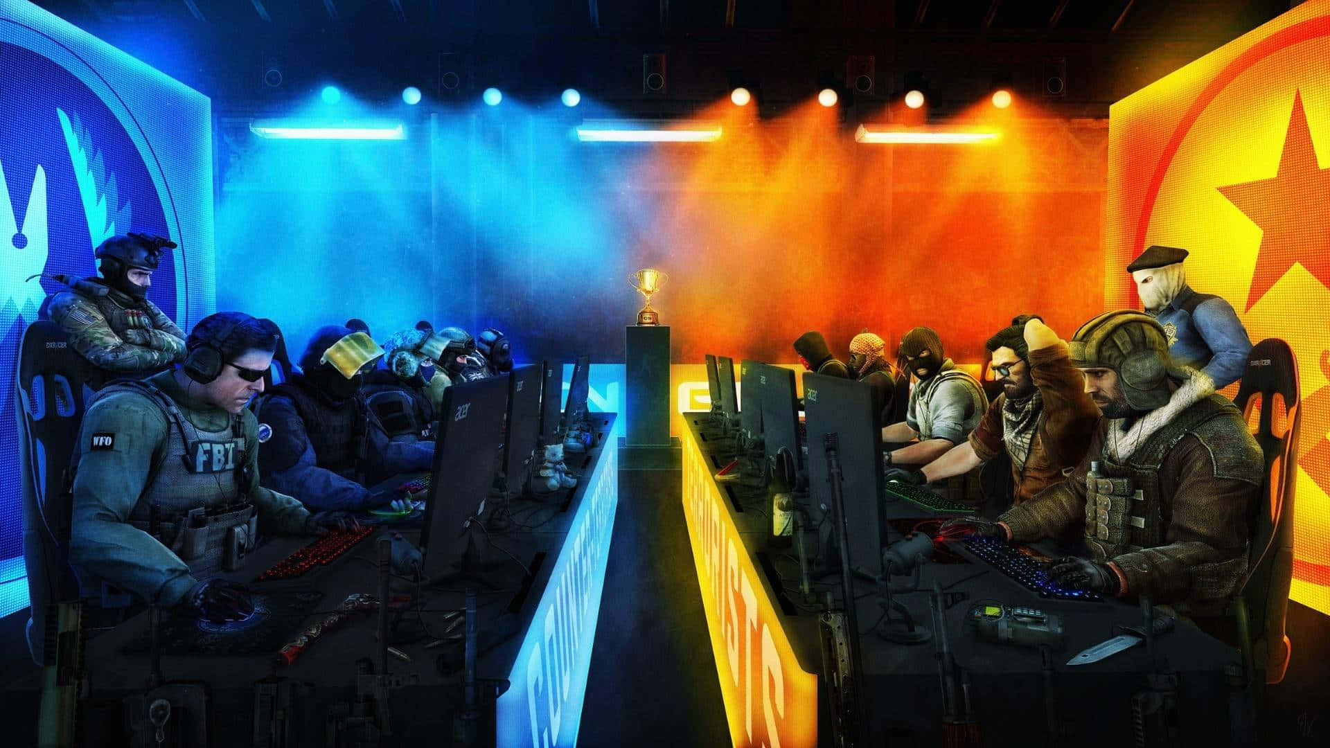 《反恐精英：全球 Offensive》藍橙配色電腦店背景 壁紙 — 兩隊戰術遊戲玩家在明亮的電競場館中激烈競爭，場館內有發光的藍色和橙色舞台燈光。