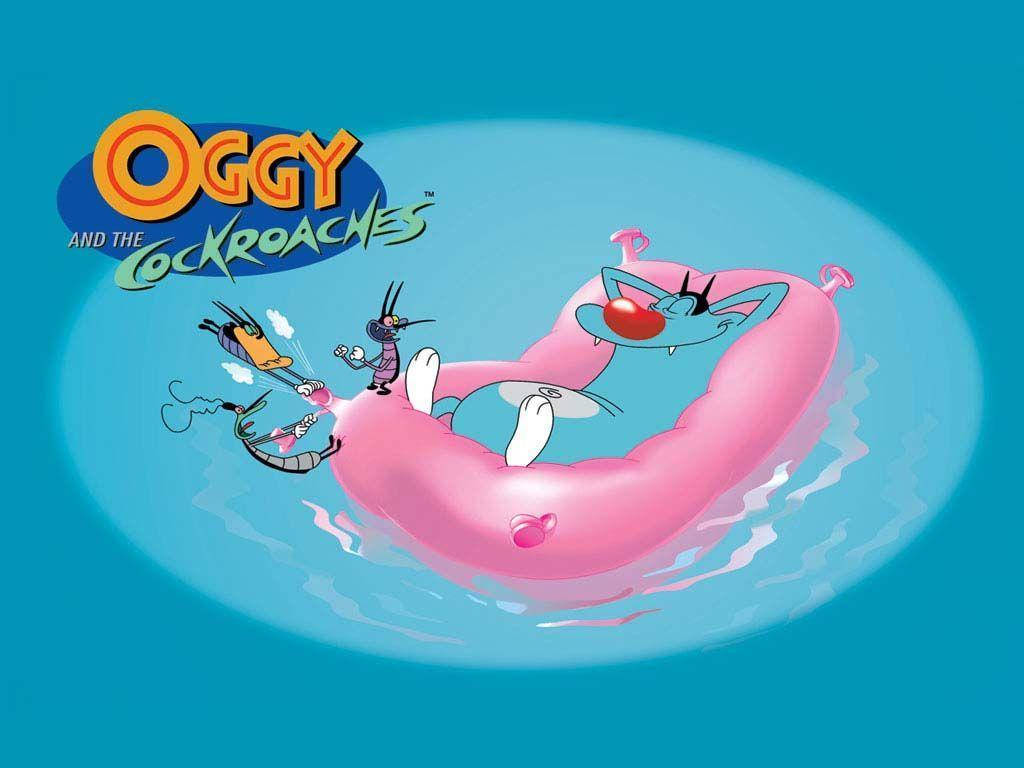 Oggy 喺粉紅色浮床上放鬆，曱甴喺泳池向佢潑水。