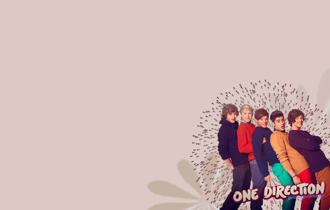 One Direction 樂隊成員身穿色彩繽紛的服裝，在裝飾性爆發背景前擺姿勢。