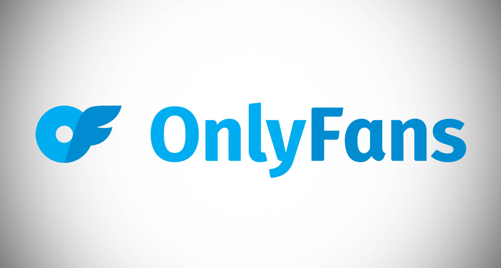 OnlyFans 雙重標誌 壁紙 — 藍色 OnlyFans 標誌居中於柔和漸變白色背景上，搭配簡潔現代字體。