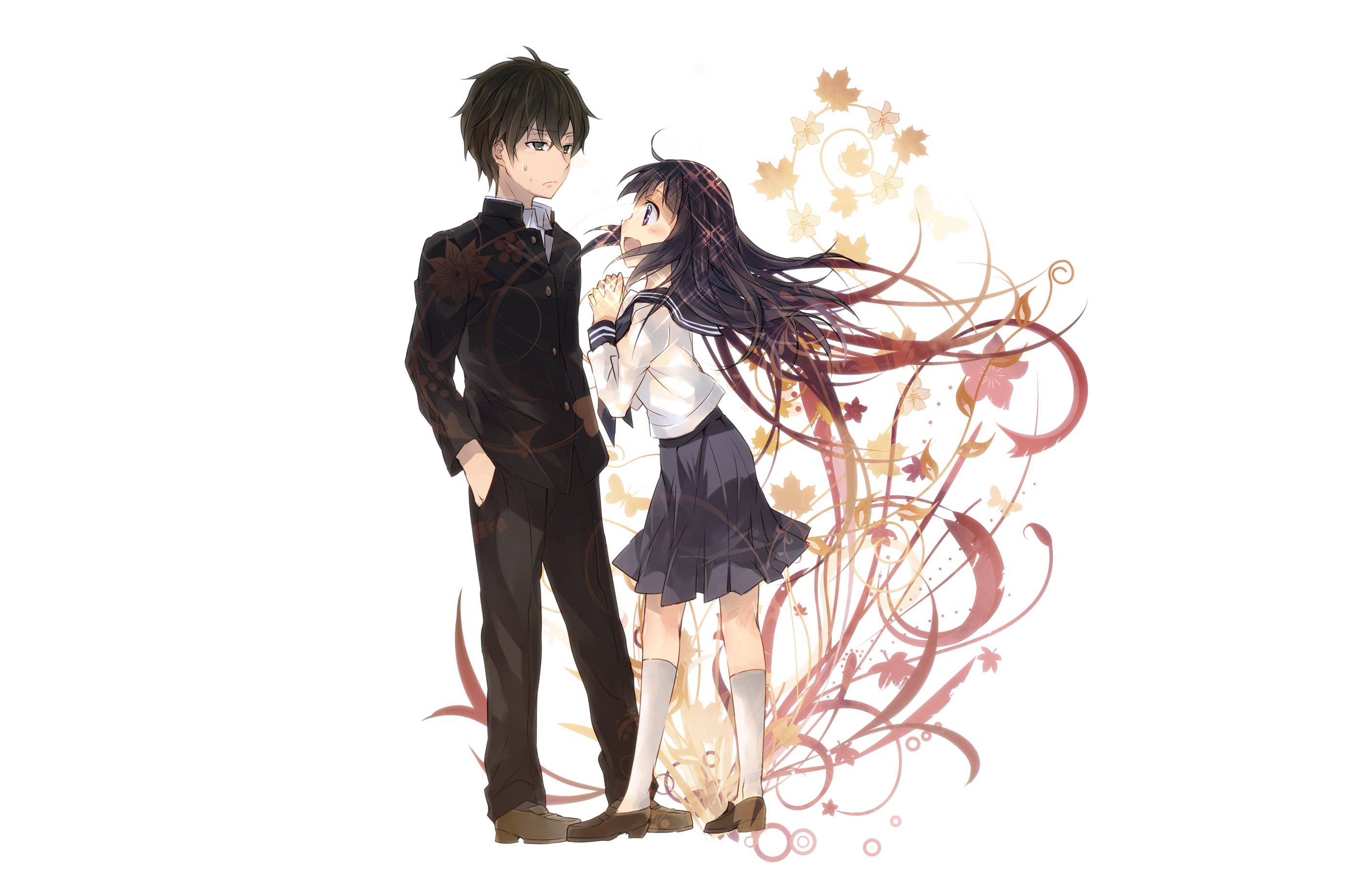 Oreki Houtarou 愛戀同人圖 壁紙 — 穿著校服的動漫情侶，被旋轉的秋葉和花卉漩渦環繞，背景為白色。