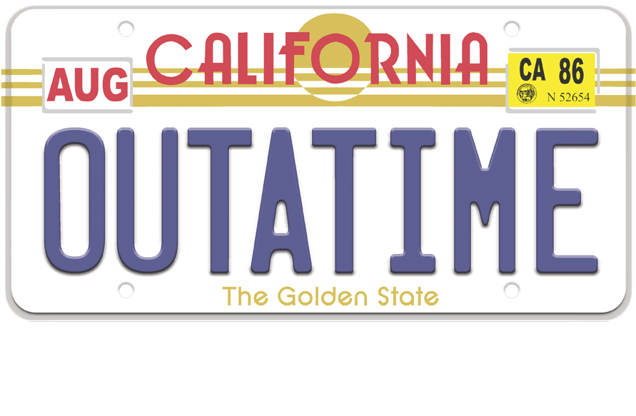回到未來 OUTATIME 加州車牌 壁紙 — 一塊加州車牌，上面有《回到未來》中的「OUTATIME」字樣，並帶有「The Golden State」標語。