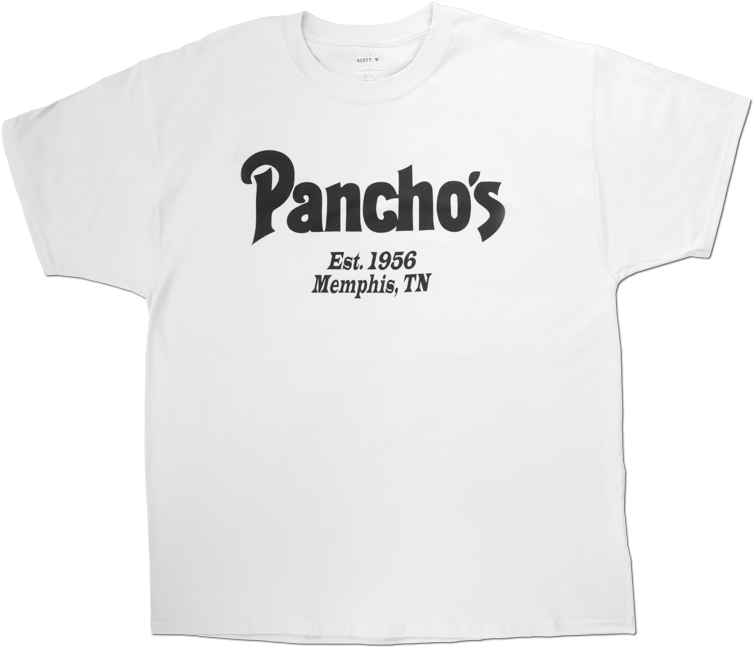 Pancho's 1956 膜拜田納西州T恤 壁紙 — 一件白色T恤，上面有黑色復古風格文字，寫著 Pancho's Est. 1956 Memphis TN，背景為黑色。