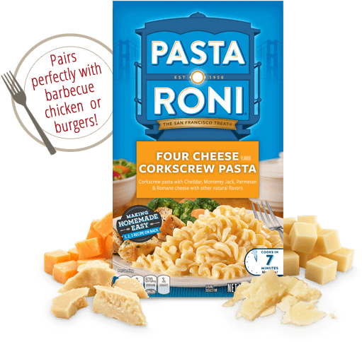 Pasta Roni 四重芝士螺旋麵包裝 壁紙 — Pasta Roni 的四種芝士螺旋粉鮮豔包裝，周圍環繞著切達和帕瑪森芝士塊。