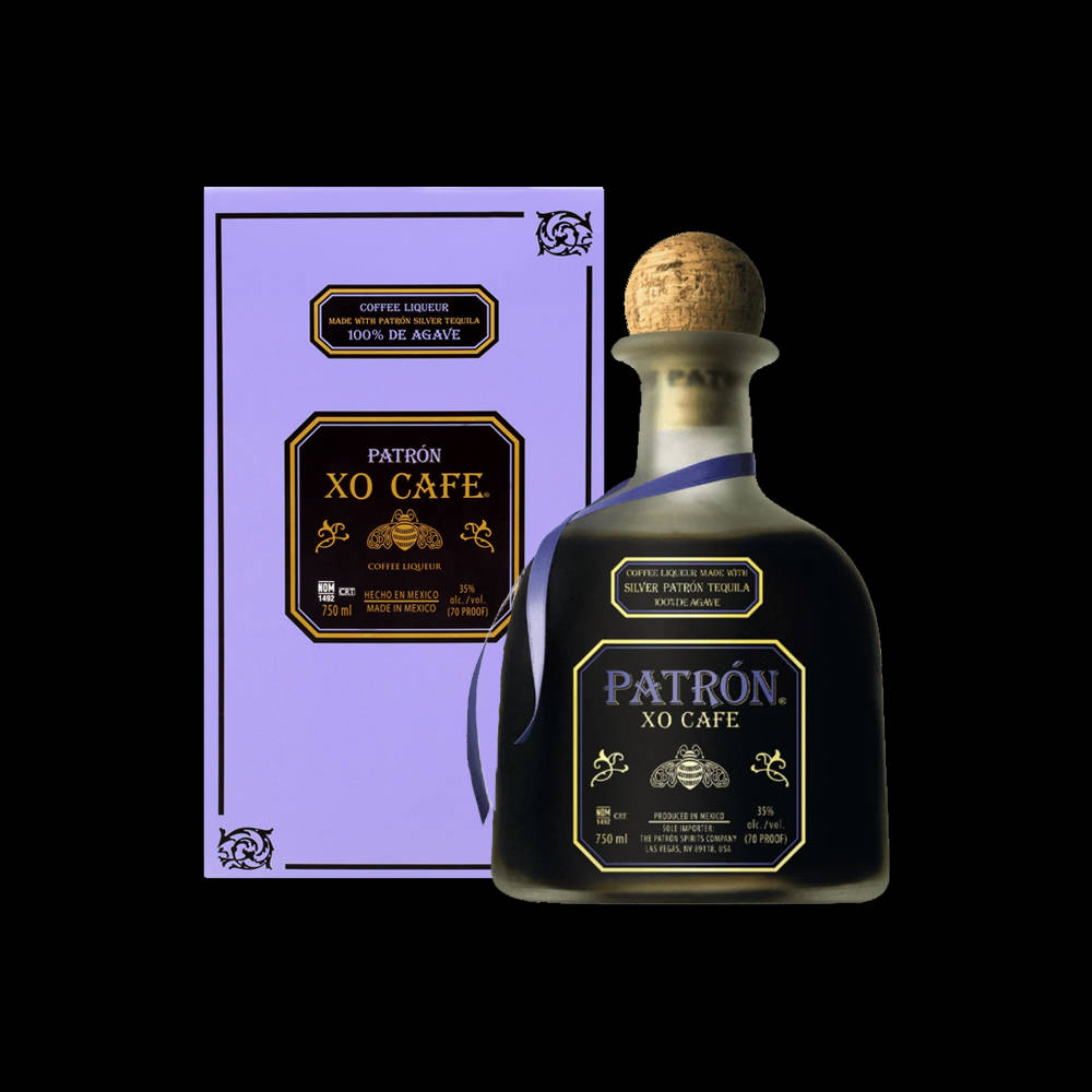 Patrón XO Café咖啡利口酒瓶和盒子，黑色背景上帶有金色點綴
