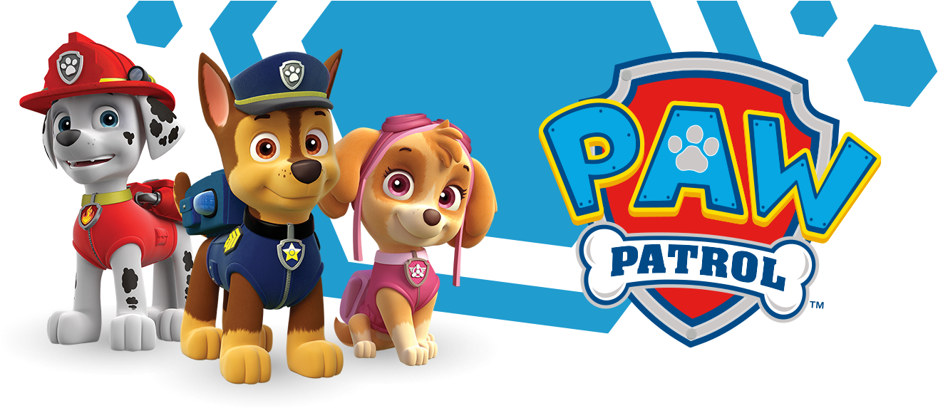 Paw Patrol 角色 Marshall Chase Skye 壁紙 — 三隻身穿彩色制服嘅動畫救援小狗，喺藍色同黑色背景前，自豪咁企喺Paw Patrol標誌旁邊。